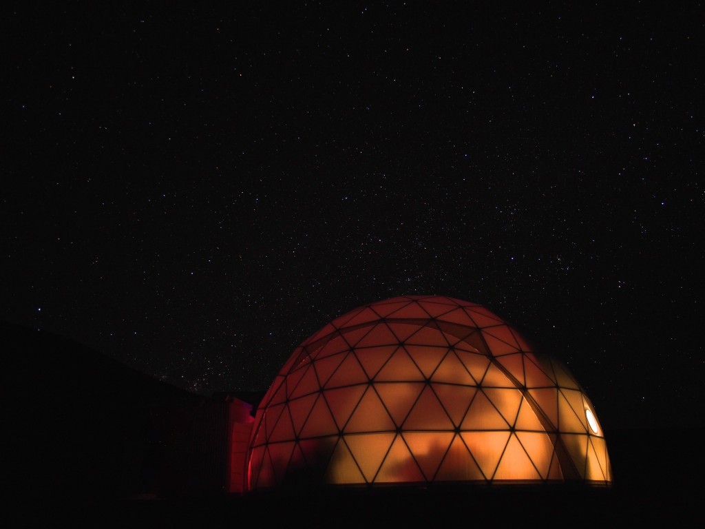 The HI-SEAS dome underneath the Milky Way.